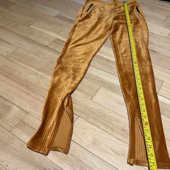 Juicy Couture velour ribbed ankle zip leggings - Picture 10 of 12